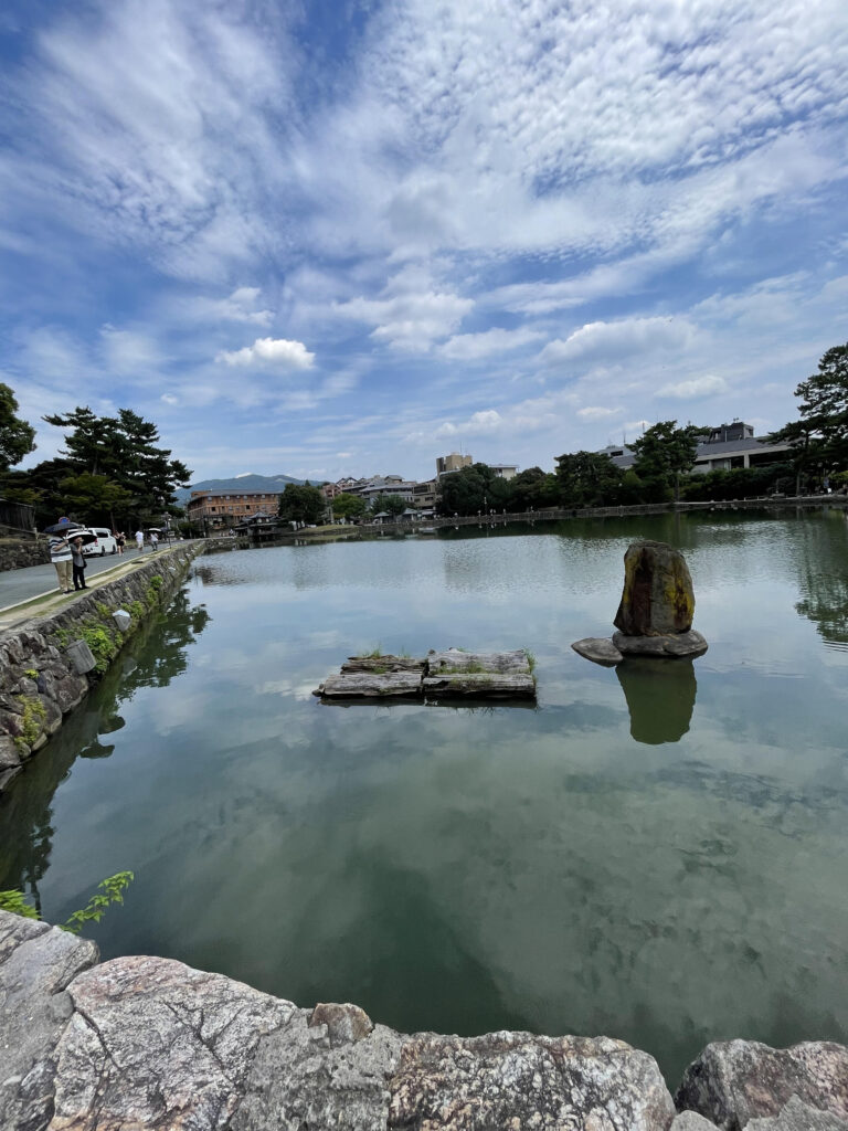 猿沢池